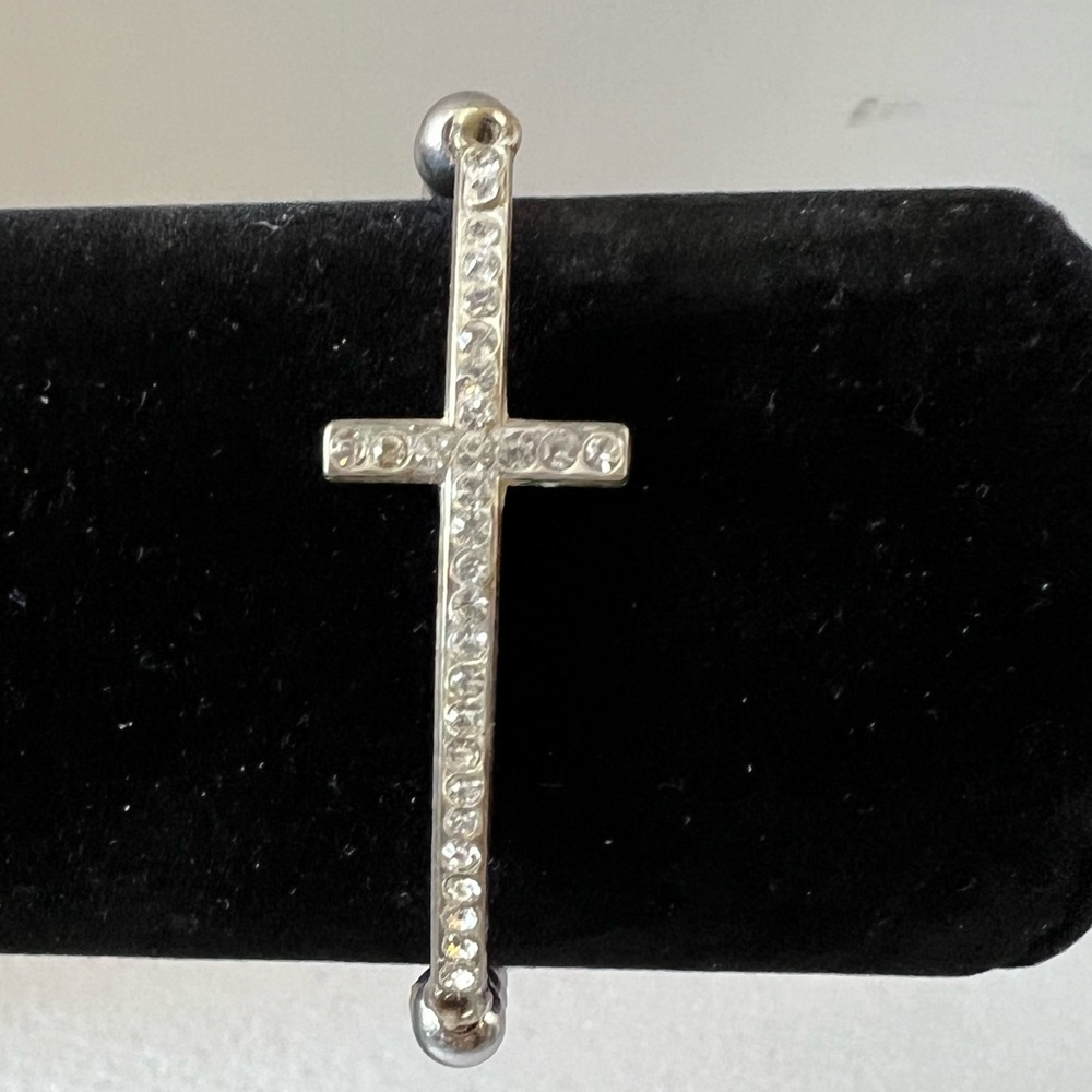 Silvertone Cross Beaded Stretch Bracelet